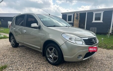 Renault Sandero I, 2013 год, 590 000 рублей, 3 фотография