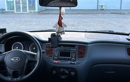 KIA Rio II, 2009 год, 670 000 рублей, 10 фотография