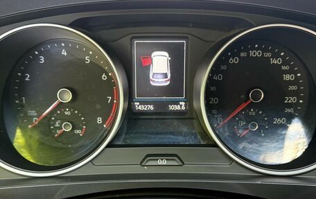 Volkswagen Tiguan II, 2017 год, 2 300 000 рублей, 3 фотография
