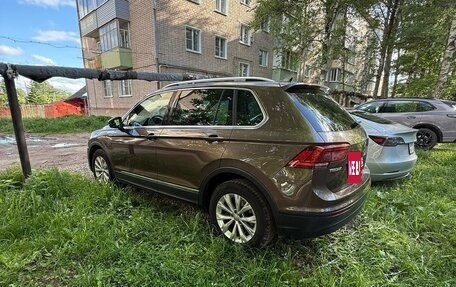 Volkswagen Tiguan II, 2017 год, 2 300 000 рублей, 5 фотография