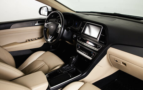 Hyundai Sonata VII, 2019 год, 1 699 000 рублей, 13 фотография