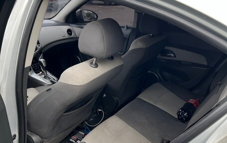Chevrolet Cruze II, 2010 год, 430 000 рублей, 7 фотография