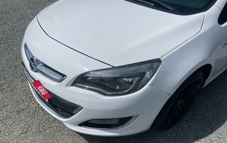 Opel Astra J, 2013 год, 800 000 рублей, 2 фотография