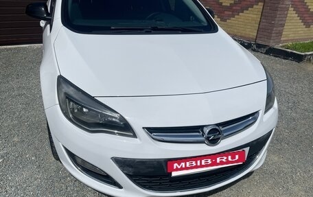 Opel Astra J, 2013 год, 800 000 рублей, 16 фотография