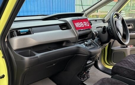 Honda Freed II, 2017 год, 1 800 000 рублей, 5 фотография