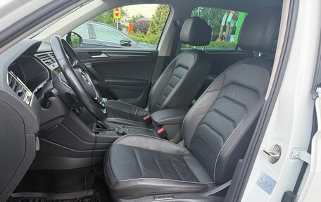 Volkswagen Tiguan II, 2020 год, 3 000 000 рублей, 4 фотография