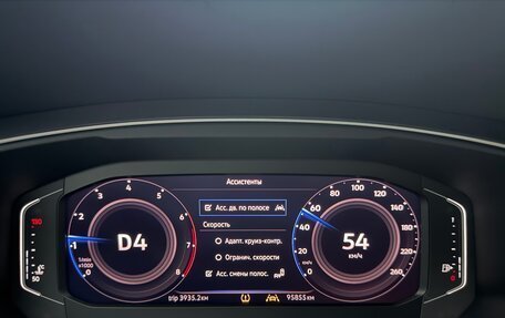 Volkswagen Tiguan II, 2020 год, 3 000 000 рублей, 21 фотография