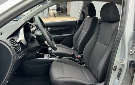 KIA Rio IV, 2021 год, 1 649 000 рублей, 10 фотография
