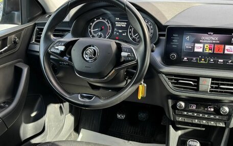 Skoda Rapid II, 2021 год, 1 610 000 рублей, 12 фотография