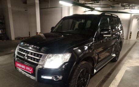 Mitsubishi Pajero IV, 2015 год, 2 490 000 рублей, 3 фотография