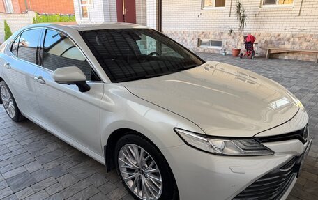 Toyota Camry, 2019 год, 3 550 000 рублей, 4 фотография