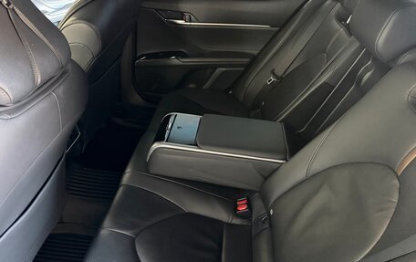 Toyota Camry, 2019 год, 3 550 000 рублей, 14 фотография