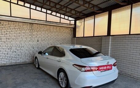 Toyota Camry, 2019 год, 3 550 000 рублей, 3 фотография