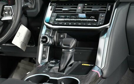 Toyota Land Cruiser, 2026 год, 14 300 000 рублей, 13 фотография