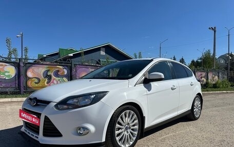 Ford Focus III, 2013 год, 900 000 рублей, 2 фотография