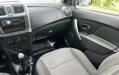 Renault Sandero II рестайлинг, 2018 год, 1 060 000 рублей, 21 фотография