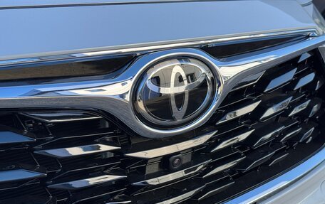 Toyota Highlander, 2026 год, 4 990 000 рублей, 38 фотография
