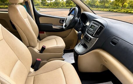 Hyundai H-1 II рестайлинг, 2019 год, 3 290 000 рублей, 9 фотография