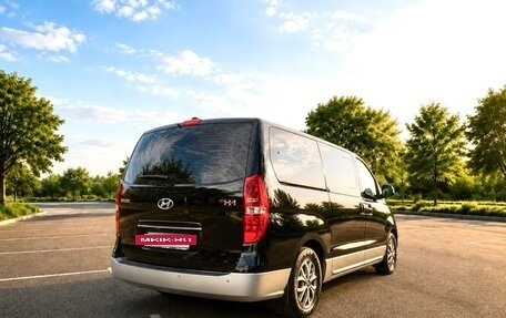 Hyundai H-1 II рестайлинг, 2019 год, 3 290 000 рублей, 6 фотография