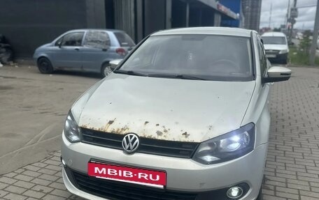 Volkswagen Polo VI (EU Market), 2013 год, 530 000 рублей, 2 фотография