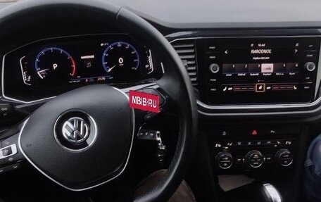 Volkswagen T-Roc I, 2019 год, 2 000 000 рублей, 14 фотография
