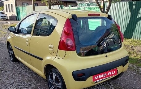 Peugeot 107 I рестайлинг, 2010 год, 345 000 рублей, 4 фотография