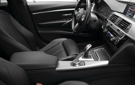 BMW 3 серия, 2018 год, 2 849 000 рублей, 32 фотография