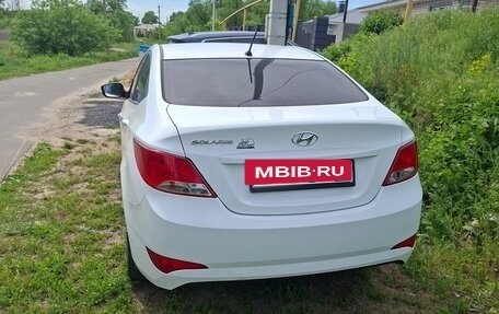 Hyundai Solaris II рестайлинг, 2016 год, 910 000 рублей, 3 фотография