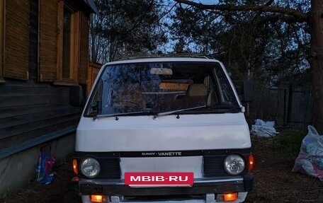 Nissan Vanette II, 1985 год, 160 000 рублей, 3 фотография