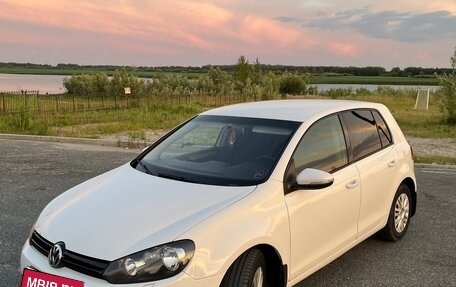 Volkswagen Golf VI, 2010 год, 640 000 рублей, 2 фотография