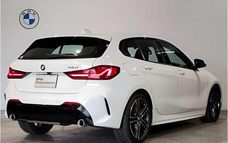 BMW 1 серия, 2023 год, 1 990 000 рублей, 2 фотография