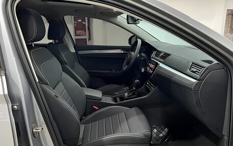 Volkswagen Passat B8 рестайлинг, 2023 год, 1 860 000 рублей, 5 фотография