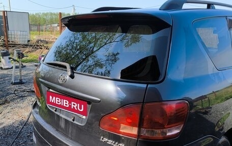 Toyota Ipsum II, 2003 год, 769 000 рублей, 3 фотография