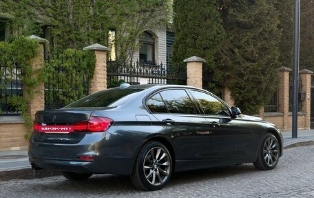 BMW 3 серия, 2018 год, 2 900 000 рублей, 3 фотография