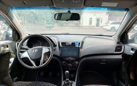 Hyundai Solaris II рестайлинг, 2012 год, 550 000 рублей, 7 фотография