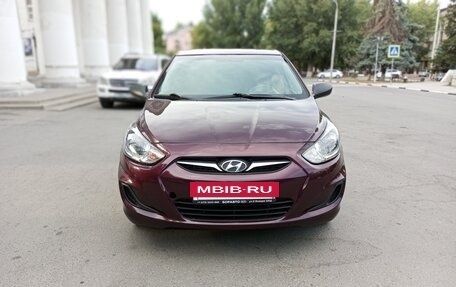 Hyundai Solaris II рестайлинг, 2012 год, 550 000 рублей, 2 фотография
