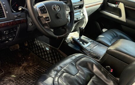 Toyota Land Cruiser 200, 2013 год, 3 600 000 рублей, 6 фотография