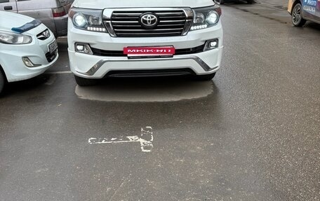 Toyota Land Cruiser 200, 2013 год, 3 600 000 рублей, 3 фотография