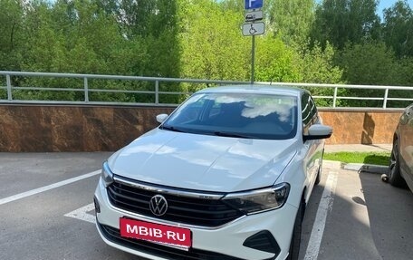 Volkswagen Polo VI (EU Market), 2022 год, 1 980 000 рублей, 1 фотография