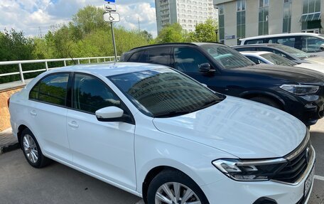 Volkswagen Polo VI (EU Market), 2022 год, 1 980 000 рублей, 2 фотография