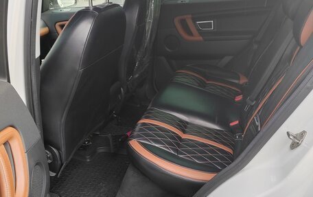 Land Rover Discovery Sport I рестайлинг, 2015 год, 2 230 000 рублей, 10 фотография