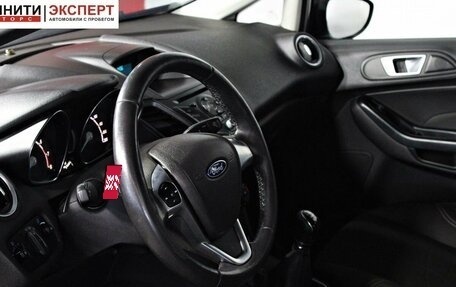 Ford Fiesta, 2015 год, 747 000 рублей, 11 фотография