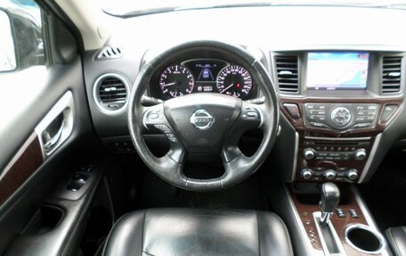 Nissan Pathfinder, 2015 год, 1 899 000 рублей, 9 фотография