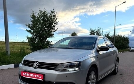 Volkswagen Jetta VI, 2013 год, 1 249 000 рублей, 3 фотография