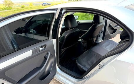 Volkswagen Jetta VI, 2013 год, 1 249 000 рублей, 16 фотография