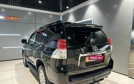 Toyota Land Cruiser Prado 150 рестайлинг 2, 2013 год, 3 350 000 рублей, 3 фотография
