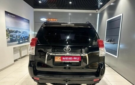 Toyota Land Cruiser Prado 150 рестайлинг 2, 2013 год, 3 350 000 рублей, 4 фотография