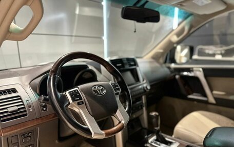 Toyota Land Cruiser Prado 150 рестайлинг 2, 2013 год, 3 350 000 рублей, 15 фотография