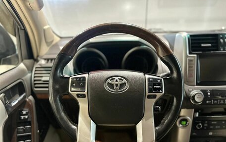 Toyota Land Cruiser Prado 150 рестайлинг 2, 2013 год, 3 350 000 рублей, 14 фотография