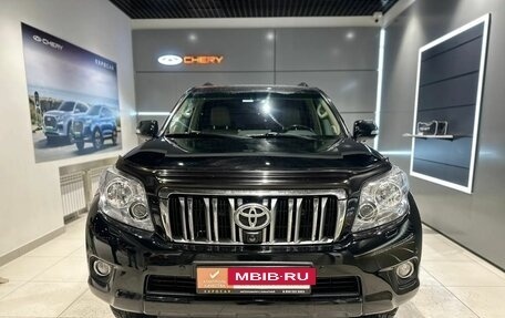 Toyota Land Cruiser Prado 150 рестайлинг 2, 2013 год, 3 350 000 рублей, 8 фотография